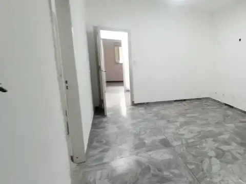 Depto Tipo Casa en Venta en Olivos, USD 100.000