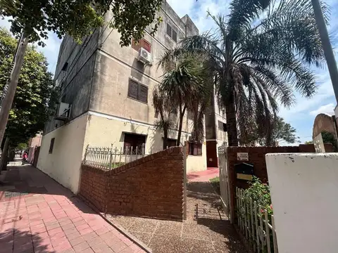 SE VENDE COCHERA EN COMPLEJO FRUCTUOSO RIVERA 3152