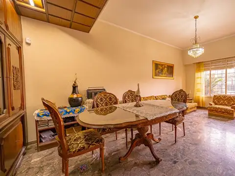 VENTA CASA 3 AMBIENTES SAN JUSTO JARDIN COCHERA