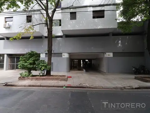 VENTA DEPARTAMENTO 4 AMBIENTES COCHERA CUBIERTA EN FLORESTA