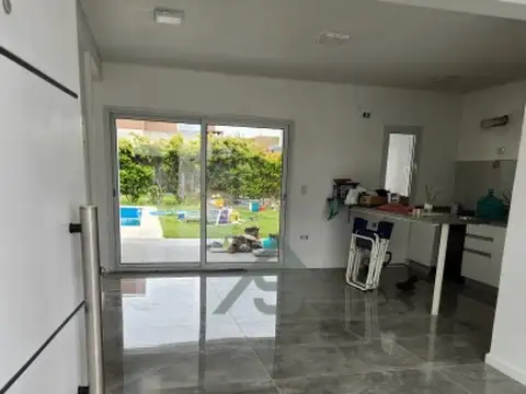 Casa en Alquiler de 4 dormitorios