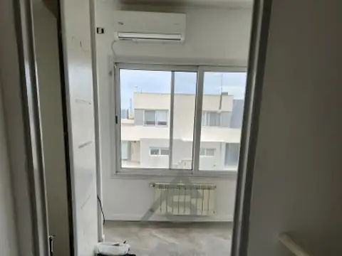 Av Italia 6050 , Piso 2
