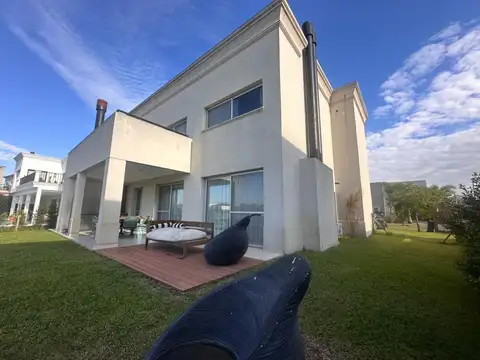 ceibos puertos del lago