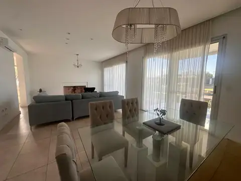 Casa en Venta al Sureste