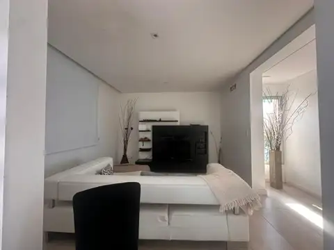 Casa 6 ambientes con 3 baños