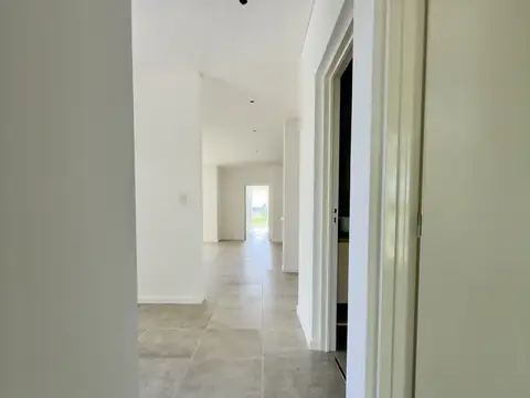 Casa 5 ambientes con 3 baños