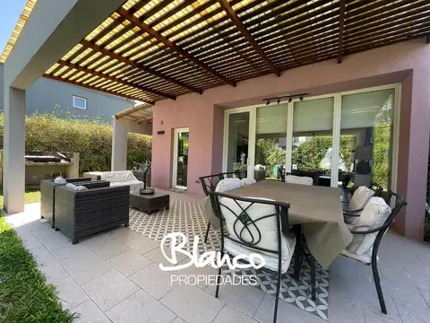 Casa en Venta en El Hornero, USD 184.000
