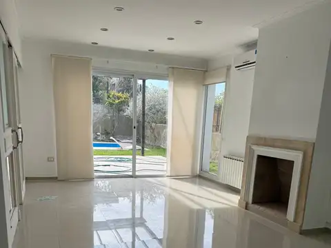 Casa en Alquiler de 3 dormitorios