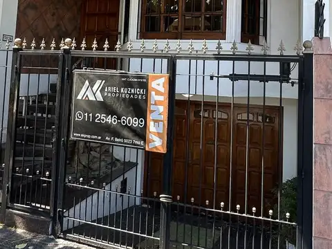 Depto Tipo Casa en Venta con 1 cocheras
