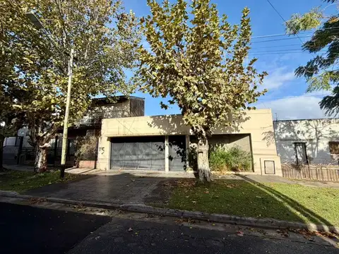 Casa en Venta en Berazategui, USD 149.000