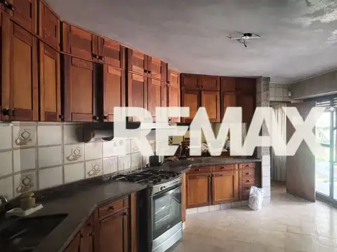 Casa en Venta en Cinco Saltos, USD 245.000