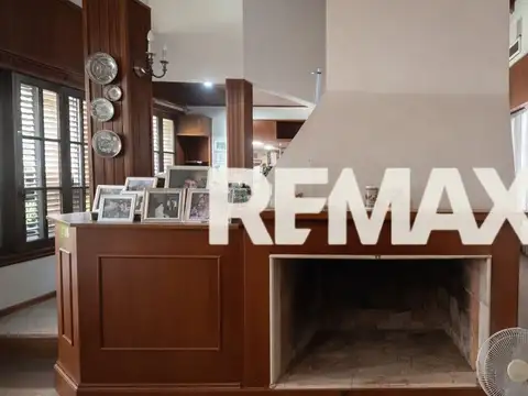 VENTA CASA 4 DORMITORIOS - CINCO SALTOS