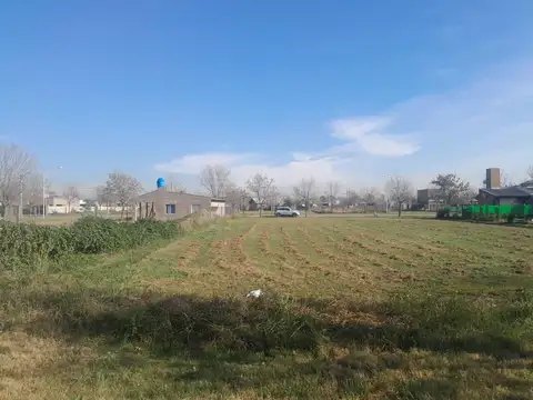 Terreno en Venta 27  mts Fondo