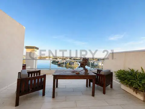 ALQUILER 3 AMB CON TERRAZA PROPIA Y VISTA A LA LAGUNA – AQUA I, ISLAS DEL GOLF