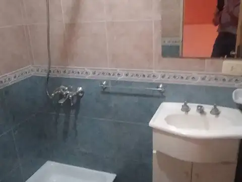 Depto Tipo Casa 4 ambientes con 2 baños