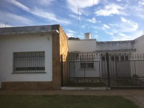 Casa  en Venta ubicado en Quilmes Oeste, Quilmes, G.B.A. Zona Sur - SVN0504_LP584292_1