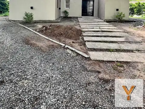 Casa en venta - 3 Dormitorios 4 Baños - Cochera - 883Mts2 - Pilar