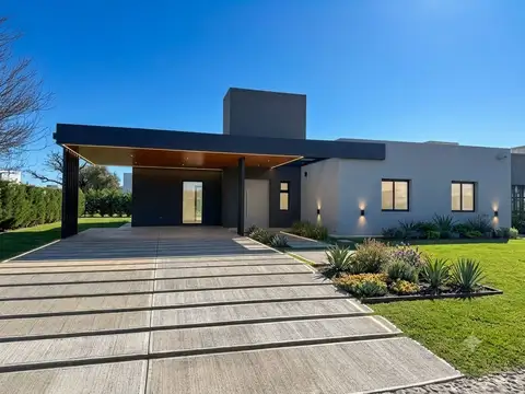 Casa en Venta en Malagueño, Santa María