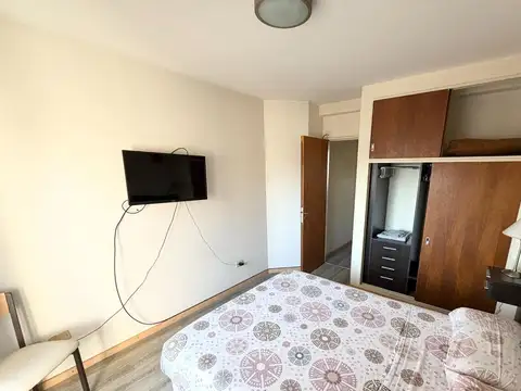 ALQUILER Semipiso. 1 Dormitorio con Cochera | Urquiza 2100