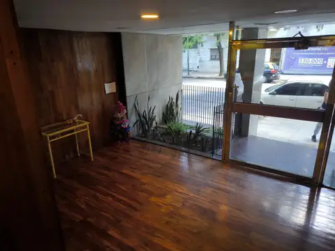 RETASADO  ,APTO CREDITO.Dos ambientes;.Buen estado.Zona con excelente conectividad y  espacios verdes