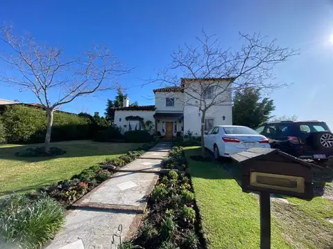 CASA EN VENTA BARRIO "SAN MARCOS" MASCHWITZ