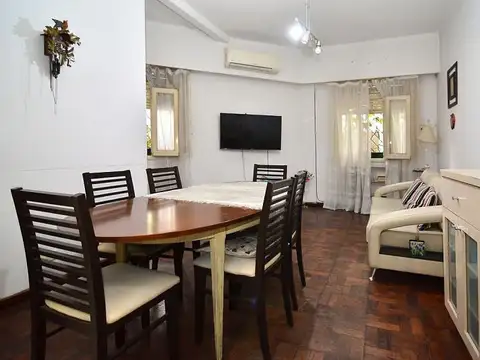 Venta Departamento 4 ambientes PB esquina al frente Caballito