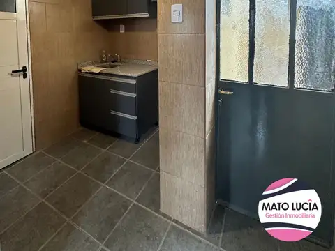 Depto Tipo Casa en Alquiler en Floresta, $ 780.000