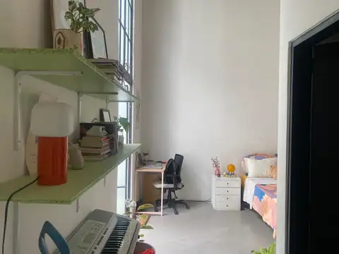 Depto Tipo Casa 6 ambientes con 3 baños