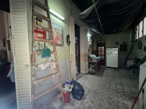EXCELENTE PH DE 4 AMBIENTES A REFACCIONAR CON BAJAS EXPENSAS EN INMEJORABLE UBICACION EN VILLA CRESPO