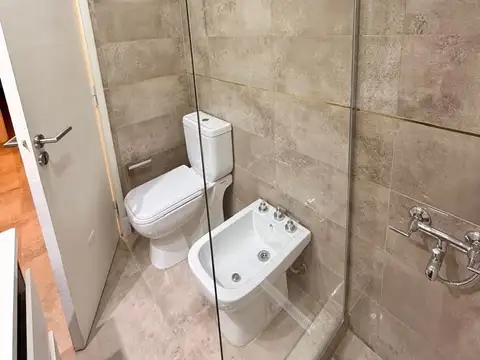 En venta excelente 3 ambientes con balcón terraza