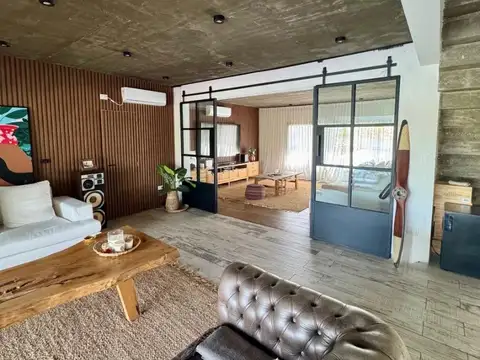 Casa de categoria en venta al agua en San Benito Villanueva