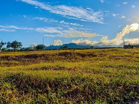 A una cuadra de calle Salvador Segado. Zona Sur de la ciudad de San Luis