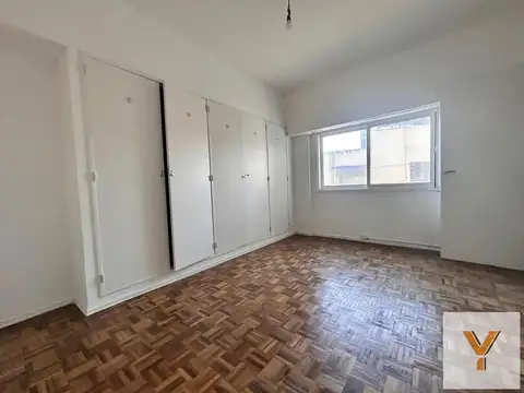 Departamento en Venta - 2 Dormitorios 2 Baños - 50mts - Versalles