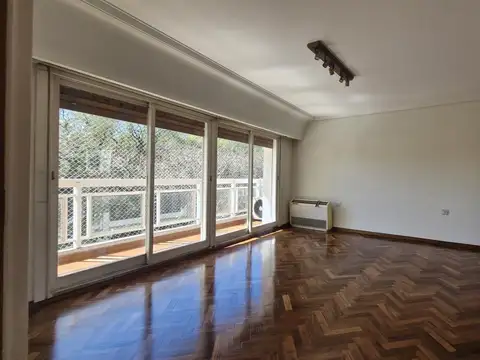 Departamento en Alquiler de 4 dormitorios