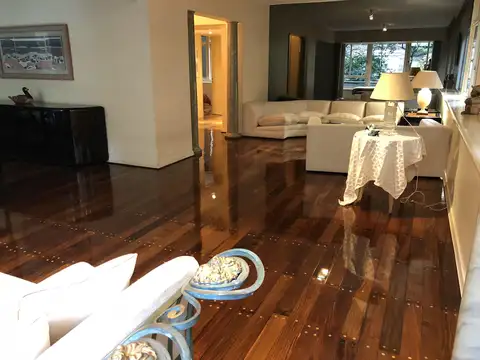 Departamento en Venta de 5 ambientes