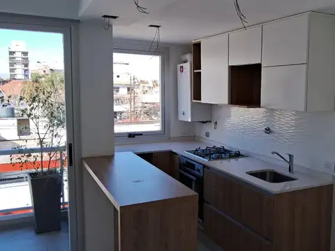 DEPARTAMENTO TRES AMBIENTES - TOILET - LOZA RADIANTE - A ESTRENAR -