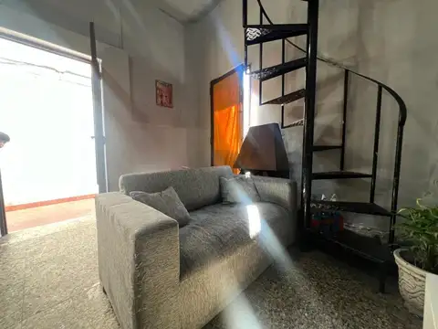 Depto Tipo Casa en Venta 41 años