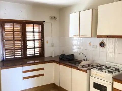 Casa en Venta en Caleta Olivia, USD 150.000