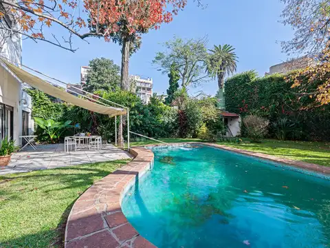 CASA - VENTA - 7 AMBIENTES  - JARDÍN - COCHERA - BELGRANO R