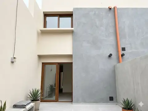PH EN VENTA LA PLATA 1 DORMITORIO PATIO