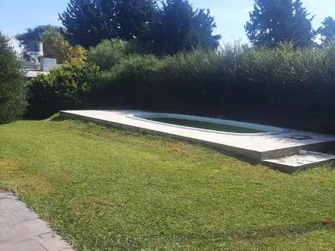 Casa en Venta con 1 cochera