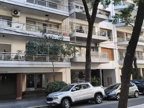 Av. General Indalecio Chenaut 1749 , Piso 3