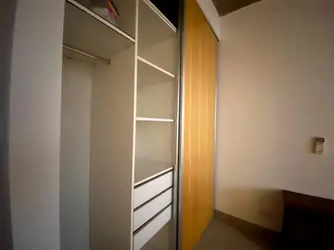 Casa 5 ambientes con 4 baños