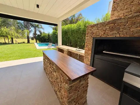 ALQUILER CASA en San Isidro Labrador