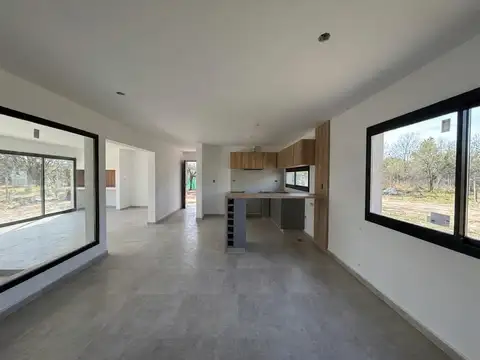 Casa en Venta en Villa Catalina, USD 215.000