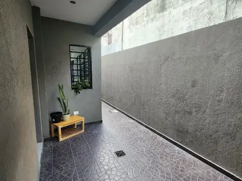 Depto Tipo Casa en Venta en Victoria, USD 118.000