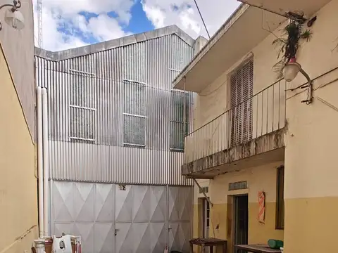 Galpon en Venta en Parque Chacabuco, USD 300.000