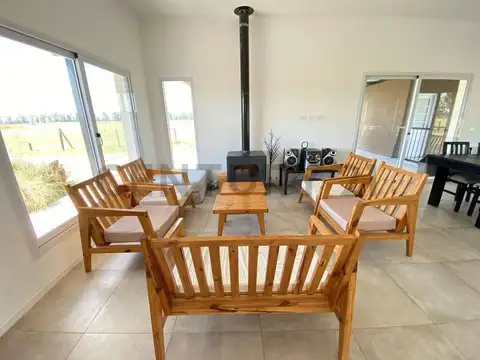 VENTA Casa 4 ambientes con pileta | Barrio Norte, Tres Pinos, General Rodríguez – FINANCIA – ACEPTA