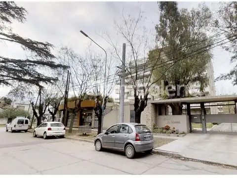 Boulevard Evita 200