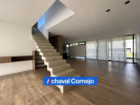 Casa de 3 dormitorios más escritorio a estrenar en barrio Vistas - Puertos